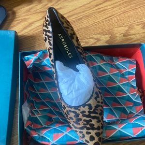 Brand new Aerosoles leopard print heel